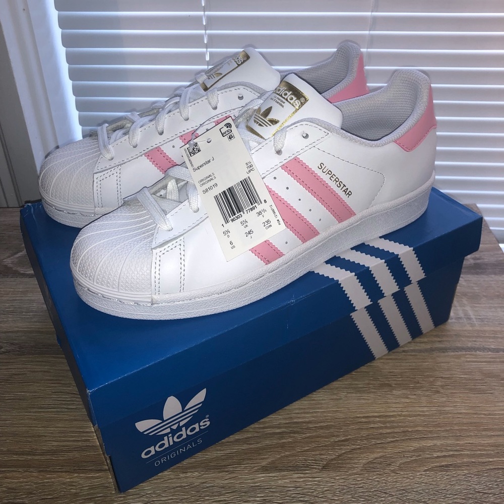 adidas Originals Superstar Sneakers - Size 7.5 - 8